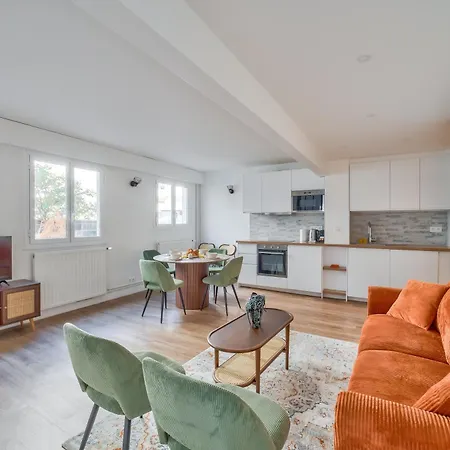 Spacious & Bright 2br - Heart Of 15th Париж